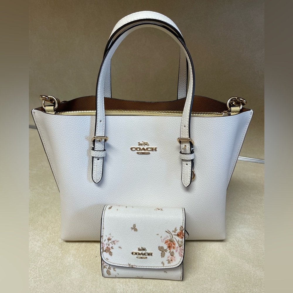Coach Mollie Tote 25